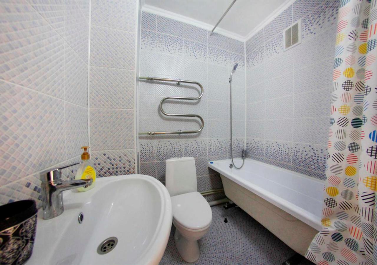 Razmestim На Сайна Шаляпина Almaty Ngoại thất bức ảnh